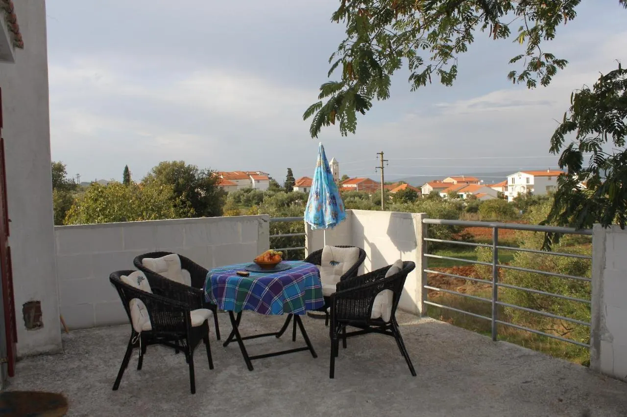 Apartments With A Parking Space Mrljane, Pasman - 8498 Mali Pašman